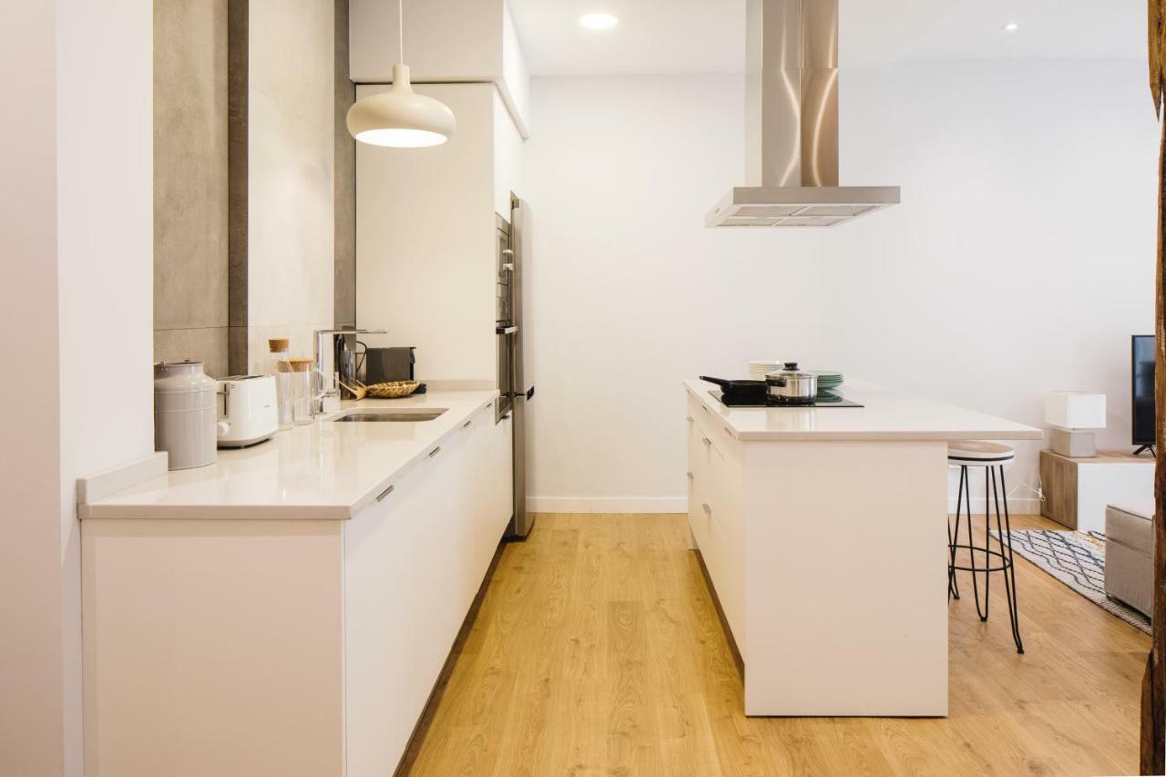 Urbieta Suite Apartment San Sebastian Luaran gambar